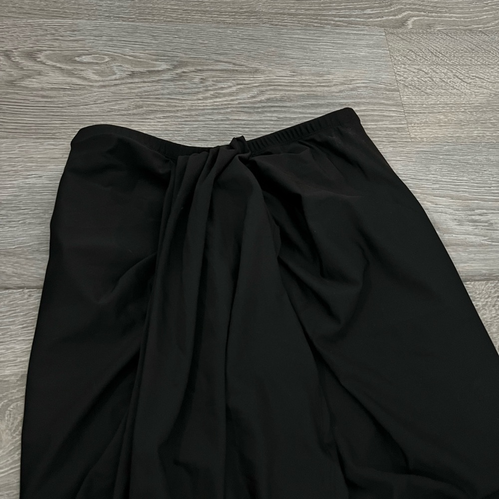 SEXY black draped skirt - Picture 9 of 9
